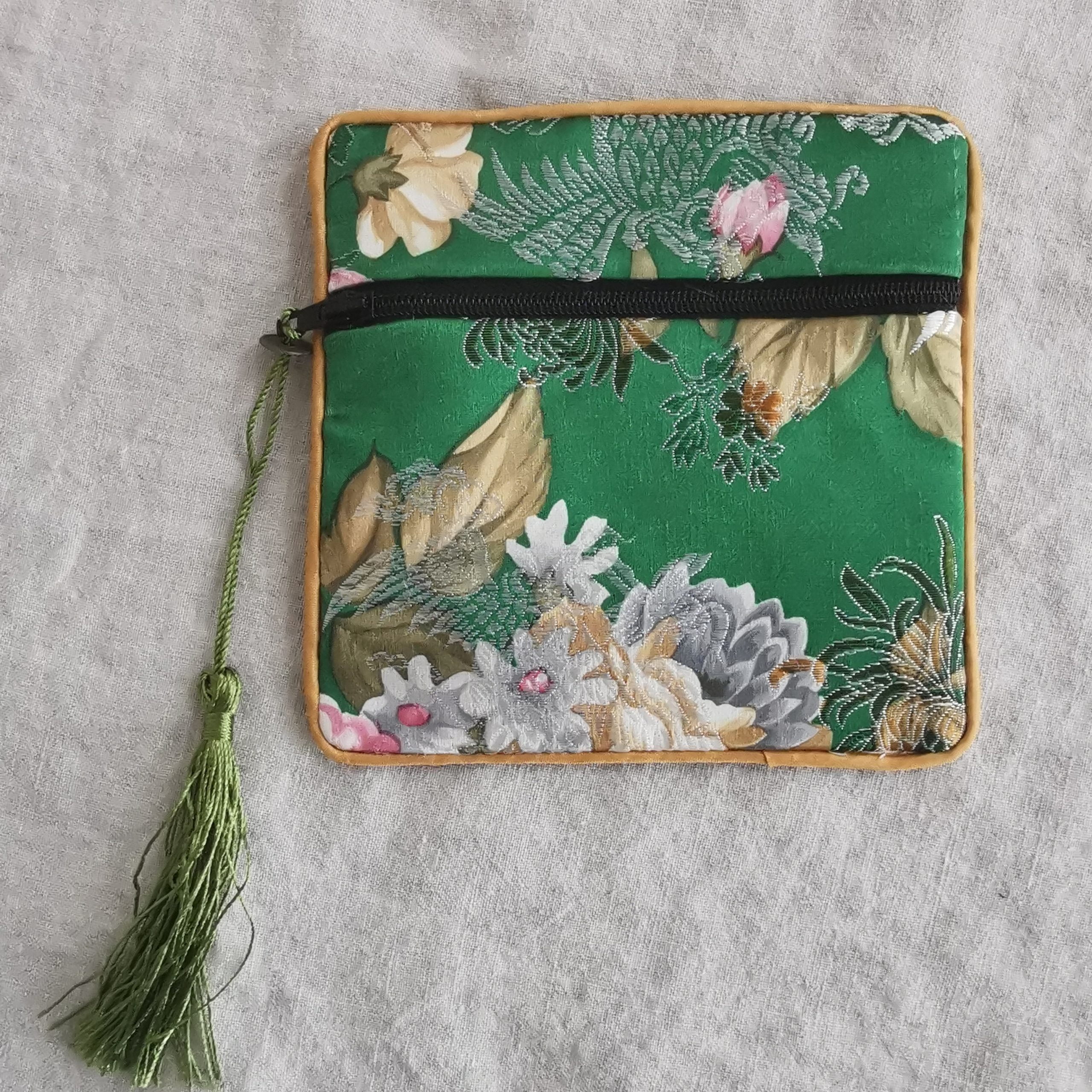 Yndig pung - bundfarve julegrøn Yndig pung - bundfarve julegrøn