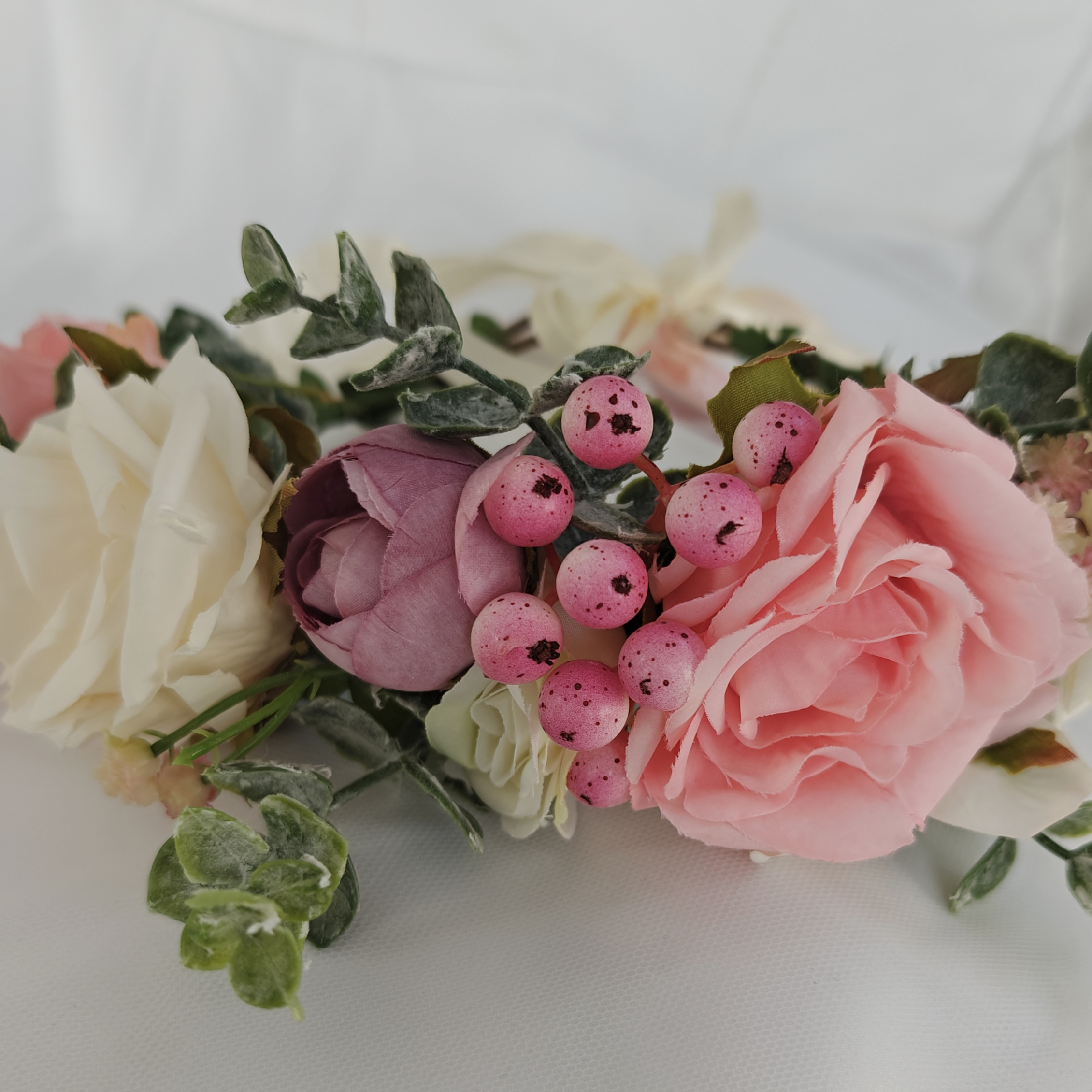 Romantisk blomsterhårkrans Romantisk blomsterhårkrans