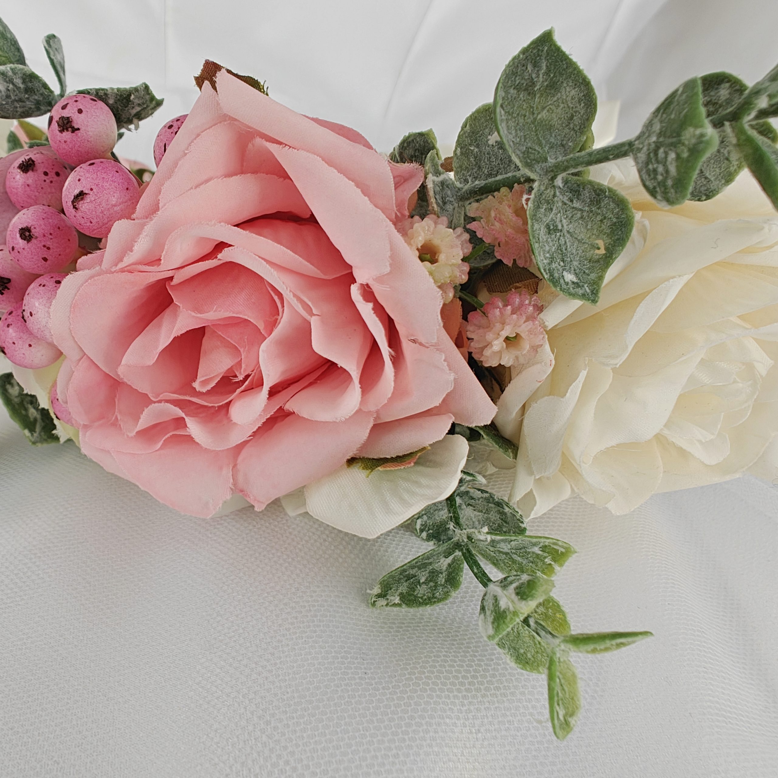 Romantisk blomsterhårkrans Romantisk blomsterhårkrans